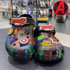 Avengers Kids‘ Crocs-Step into Action with Avengers Power!