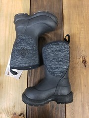 NIB Muck Boots Unisex Kid’s Element 10″ Rain Snow Black Heathered Gray Size 7 T
