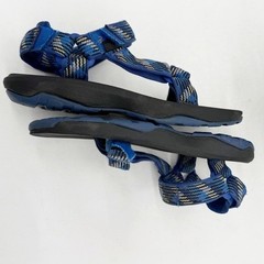 Teva Youth Hurricane XLT 2 Sandal Size 4 Blue Outdoor Gorpcore Hiking Camping