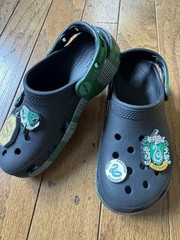 Crocs SLYTHERIN Limited ED Kids Size 12 Clogs Harry Potter Wizarding