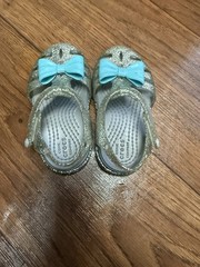Crocs Isabella Unisex Kids US 6 Silver/Blue Glitter Mary Jane Sandals Bow