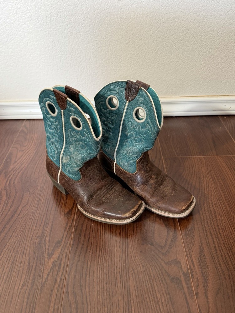 Kids Ariat Turquoise, Brown Leather Square Toe Cowboy Boots Size 1.5 (read)