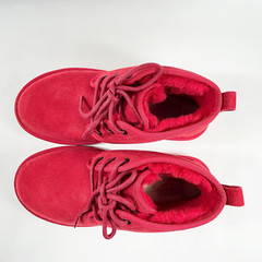 UGG Big Kids Neumel II Boot Samba Red (1017320K) Big Kid Size 6 /Women 7.5