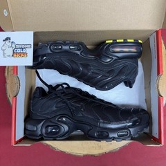 Nike Air Max Plus Triple Black All Black CD0609-001 Mismatch Size 4YL/5YR