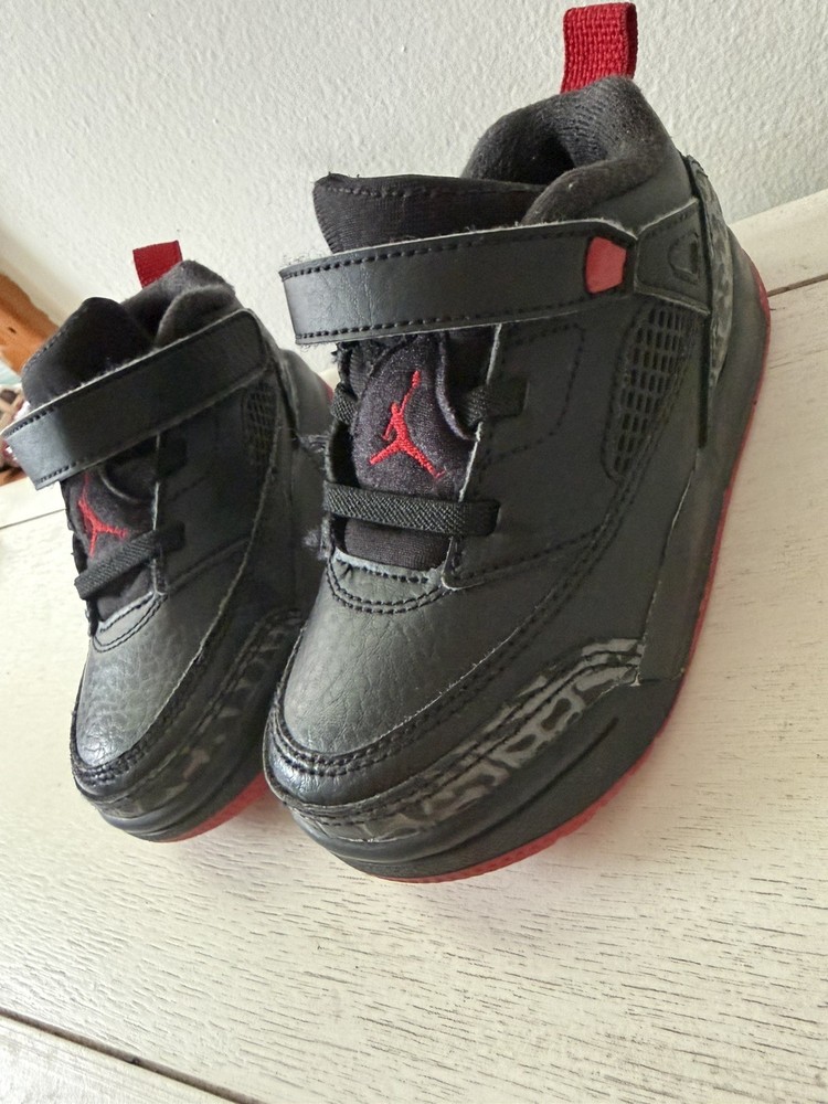 JORDAN SPIZIKE LOW_Toddler BLACK/VARSITY RED FQ3952-006 SIZE 8C