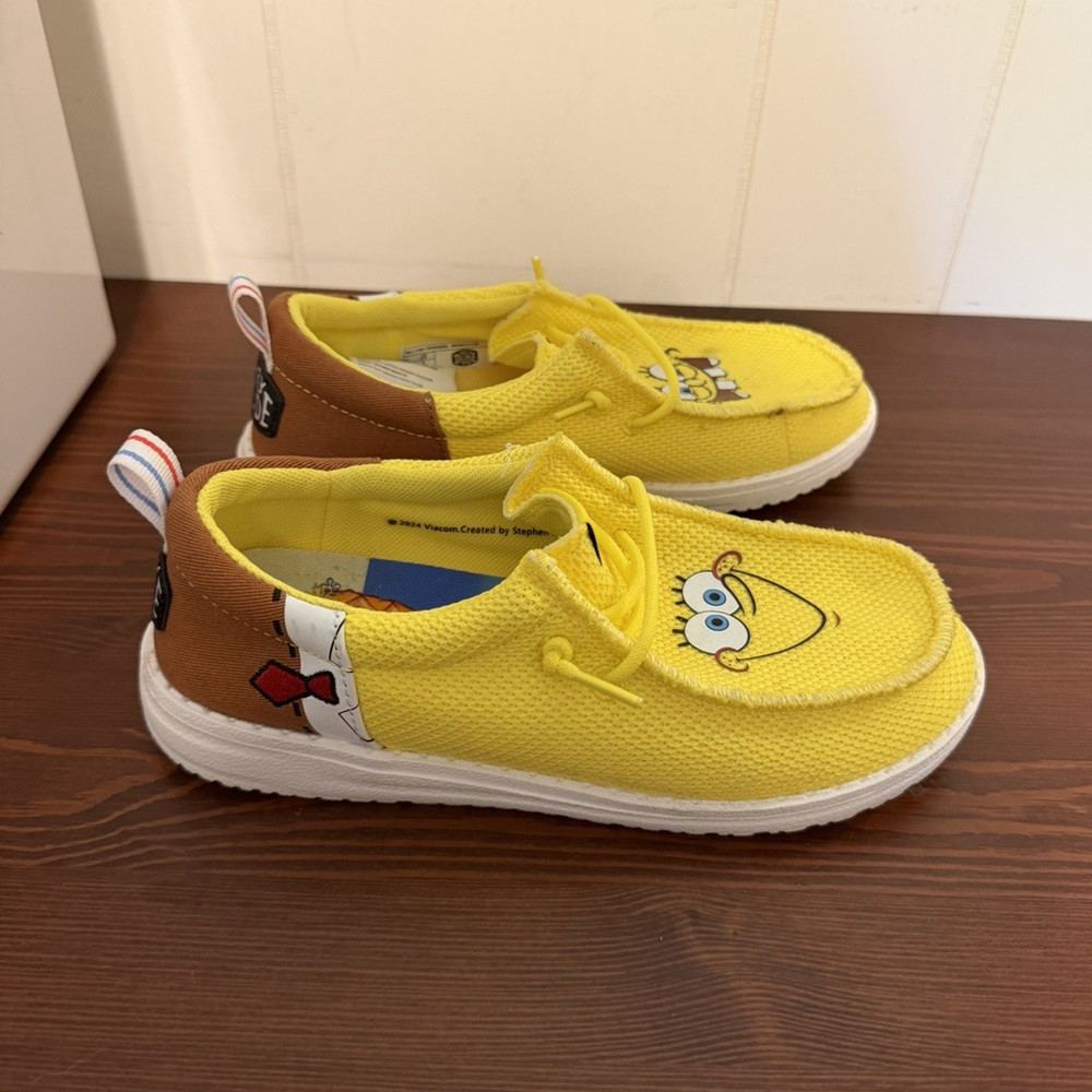 Hey Dude Wally Funky SpongeBob Yellow/Brown Low Top Sneakers Youth J3 EU 35