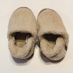 LL Bean Cozy Toddler Slipper Booties 9/10 Cream Faux Shearling Winter Outdoor