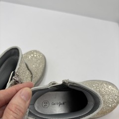 Cat & Jack Size 10 Flora Silver Glitter Boots Side Zip Girls Chunky Lug Soles