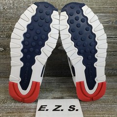 Reebok Classic White Blue Red Running Workout Fitness Size 4 Youth