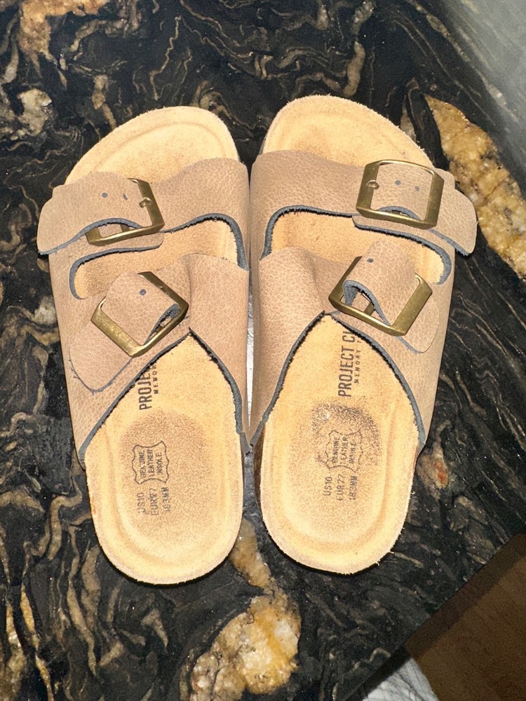 Project Cloud Memory Foam Leather Sandal – Taupe Size 1 Kids Youth