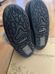 Manitobah Mukluks Waterproof Snowy Owlet Kids Unisex BLACK Size C13