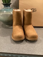 UGG BOOTS Classic Weather Big Kids 5 Or Women’s 7, 7.5 Short Chestnut Best Selle