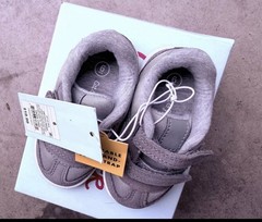 Cat & Jack Nevada Gray Hook & Loop Adjustable Low Top Sneakers Kids 6