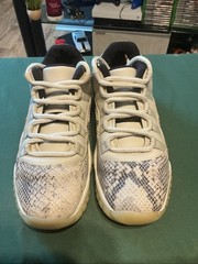 Nike Air Jordan 11 GS Light Bone Snakeskin Grey CD6847-002 Size 6Y