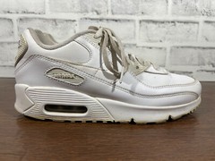 Nike Air Max 90 White Athletic Sneaker Shoes – CD6864-100 Kid’s US Size 6.5Y