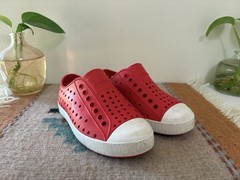 Native Red/White Rubber Slip-On Shoes Round Toe Unisex Kids US Size C9