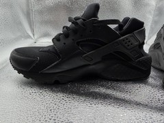 Size 7Y (GS) – Nike Huarache Run Low Triple Black 654275-016 SNEAKERS