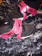 Nike Air Diamond Turf Black Pink White Leather Youth 6Y Athletic Sneakers