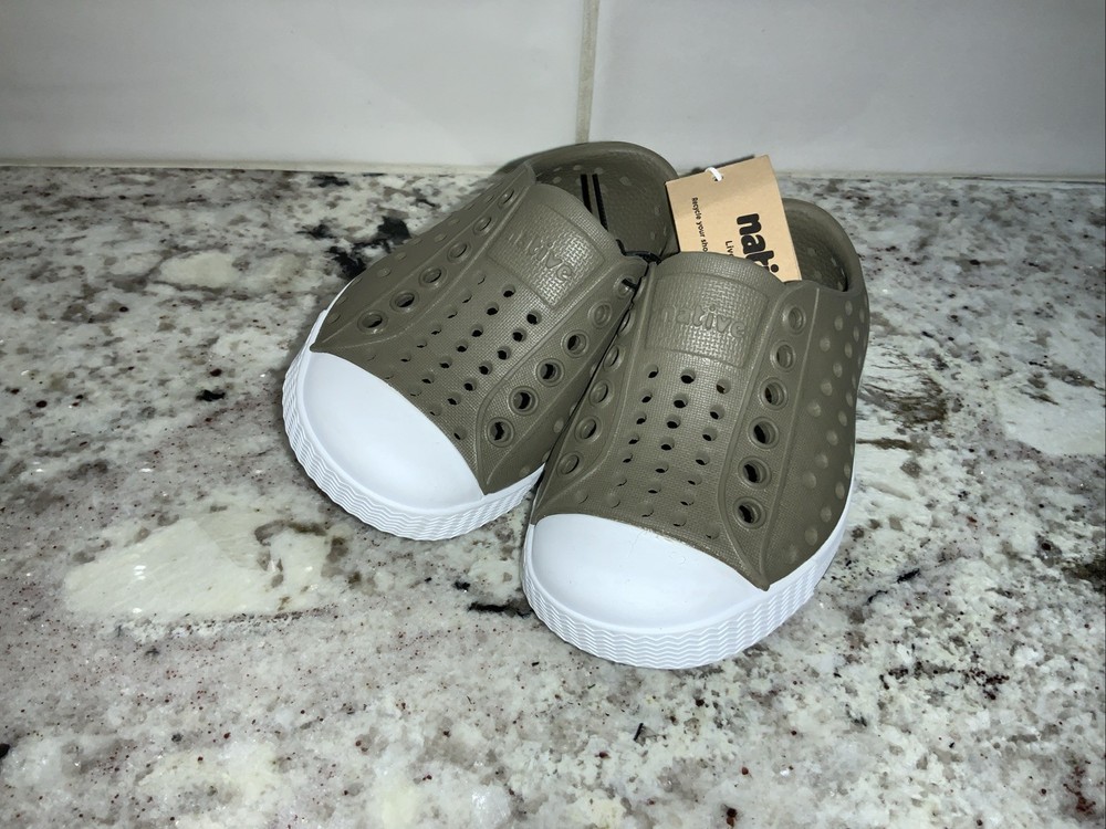 Native Kids Jefferson Sandals Shoes Utili Green Shell White C4 NEW