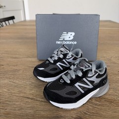 Size 4C New Balance 990v6 Black/Gray Suede Shoes IC990BK6