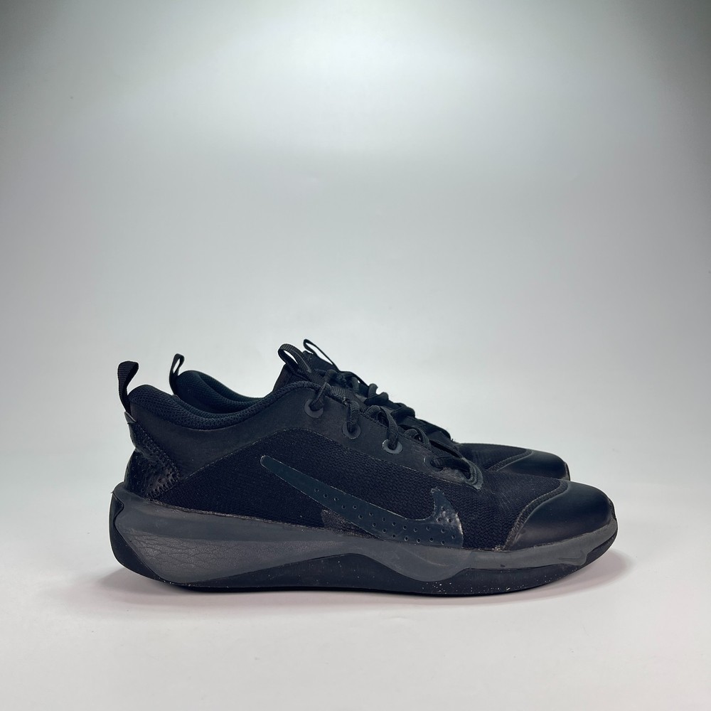 Nike Omni Multi-Court Black Anthracite Indoor Court Shoes DM9027-001 Youth Sz 7Y