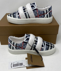Burberry Kids‘ Mark Check Sneaker, Pale Blue Check 34 EU Little Kid A8713 US 3