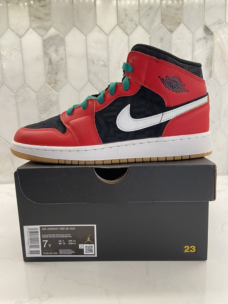 Jordan 1 Mid SE Christmas (GS) DQ8418-006 Youth 7