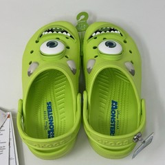 Crocs Clogs Disney Pixar Monsters Inc Mike Wazowski Youth Big Kids Size J2 NEW