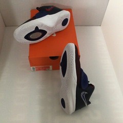 Nike Kyrie Flytrap III (GS) Size 7y Obsidian/Deep Royal Blue