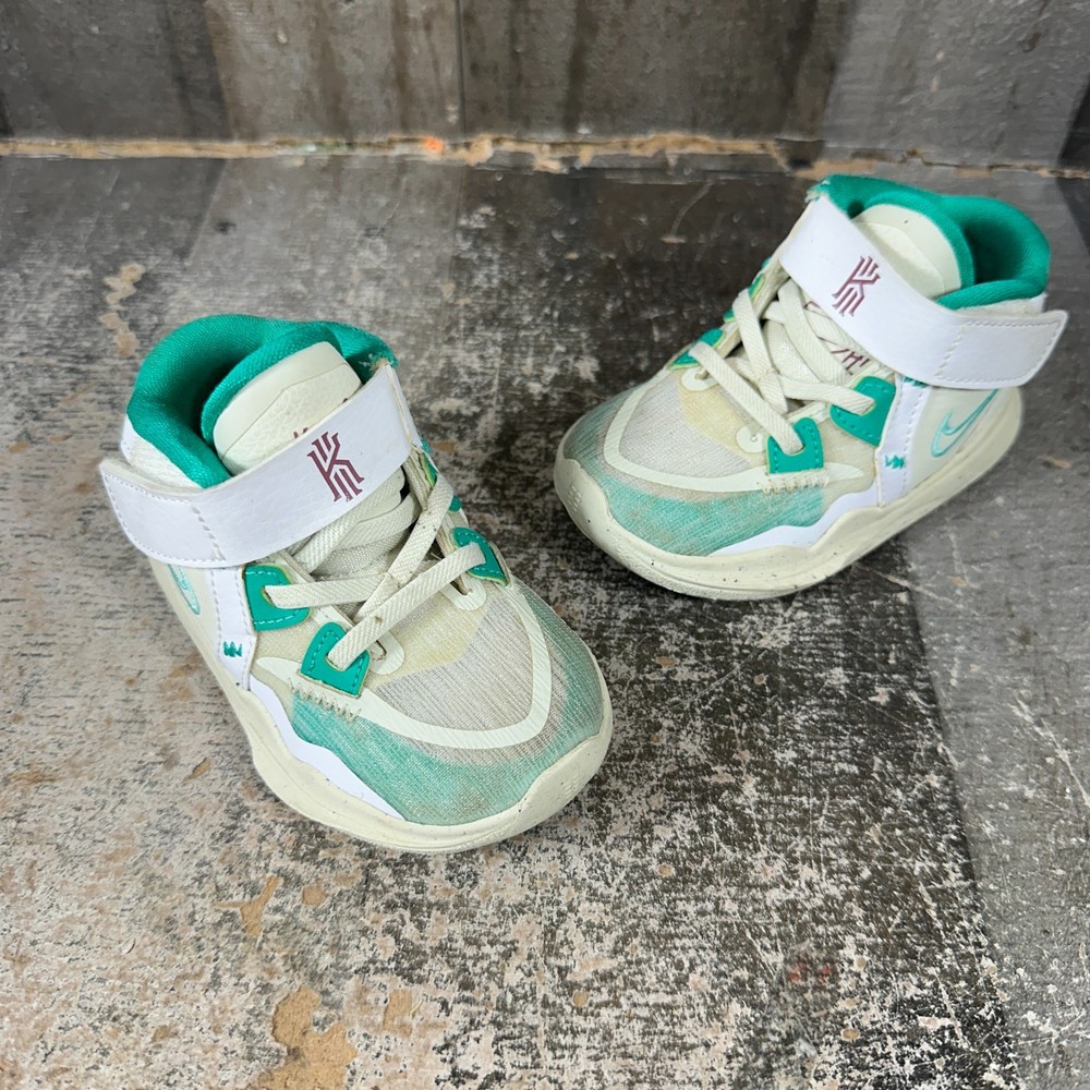 Nike Kyrie Sea Glass/Turquoise Infinity Sneakers DD0333-002 Kids Size 6C