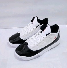 Air Jordan Max Aura 2 GS White Gym Red Black CN8094-102 Youth Size 5