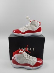 Jordan 11 Retro „Cherry“ Grade School Size 7Y