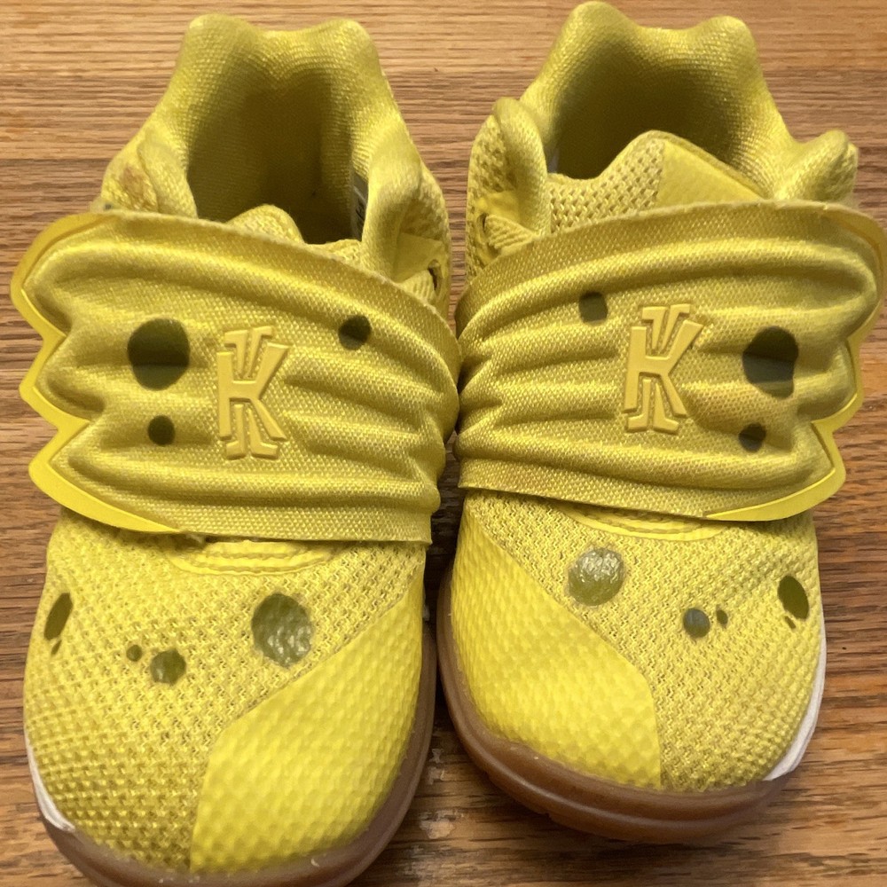 SpongeBob SquarePants Nike Kyrie 5 Sneakers Kids 7C
