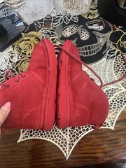 UGG Boots Neumel II Classic Chukka Big Kids‘ Size US 3 Samba Red