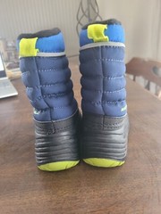Arctic Shield Boots Kid’s Size 6