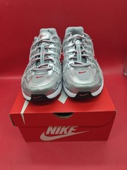 BOYS GRADE SCHOOL NIKE P-6000_METALLIC SILVER/GYM RED-FLT HV5064-002-SIZE 6 Y