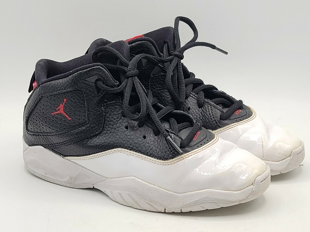 Jordan B’LOYAL Kids Varsity WHITE/BLACK/RED CK1426-016, Size 3 Basketball Shoes