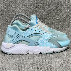 Nike Huarache Run Print SNOWFLAKES Sneakers Shoe 704948-401 Youth Size 6Y & 6.5Y