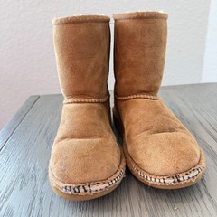 UGG Australia Kids Classic Short Suede Boots Chestnut Brown 5251T Size 12