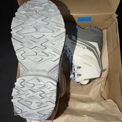NIB COLUMBIA 4 YOUTH BUGABOOT PLUS V OMNI-HEAT JUNIOR FAWN FADED SKY CREAM BLUE