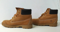 Junior Timberland® Classic 6-Inch Waterproof boots size 4.5M preowned