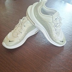 Nike Sneakers Air Max Axis size 6
