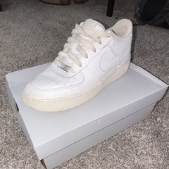 Nike Air Force 1 LE (GS) White Low Top Sneakers Unisex Kids 7Y DH2920-111