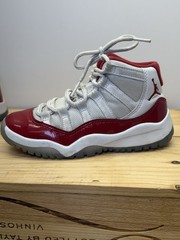 Nike Air Jordan 11 Retro ‚Cherry‘ Red & White 378039-116 Size 11C
