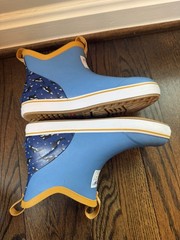 Xtratuf Boots Kids Size 4 Blue EUC