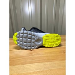 Nike Air Max Invigor GS 749572 002 Wolf Grey / Volt-Black Kid’s Size 6.5Y New!