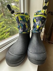 BOGS Snow Shell Boots Winter Insulated Kids Youth Size 2
