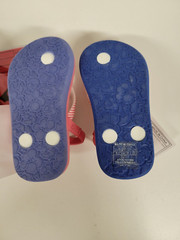 (Mismatched Color): 2 Pair Roxy Kids Pink/Blue Flip Flop Sandals Toddler Size 6
