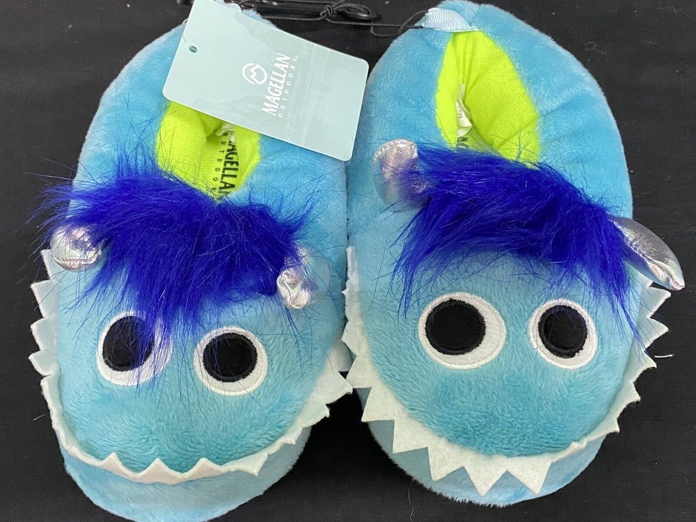 Magellan Outdoors Kids Dinosaur Slippers Youth Boys 11/12 or 13/1 new w/tags