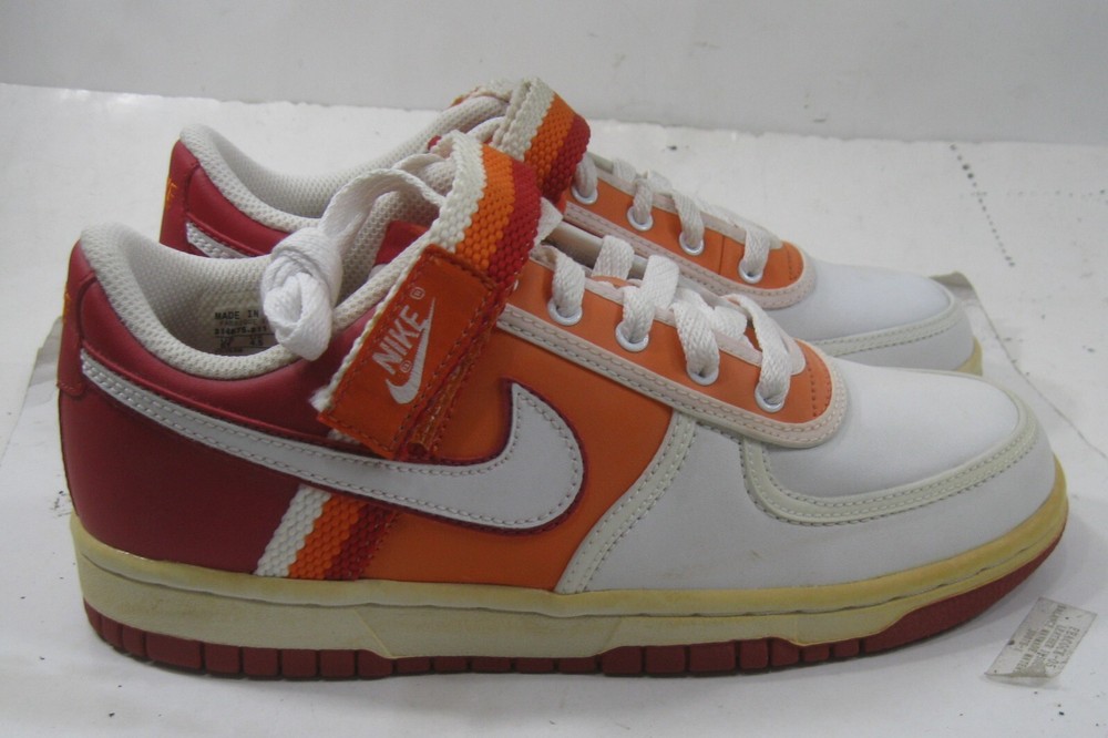 Nike Sneaker White, Red & orange Accents 314675-811 YOUTH SIZE 5